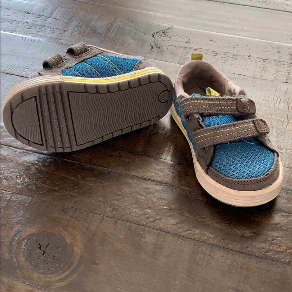 Toddler boy shoes